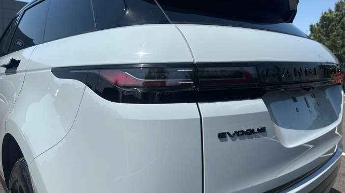 Land Rover Range Rover Evoque 2.0 D200 Hoxton Edition 5dr Auto Diesel Hatchback - Image 19